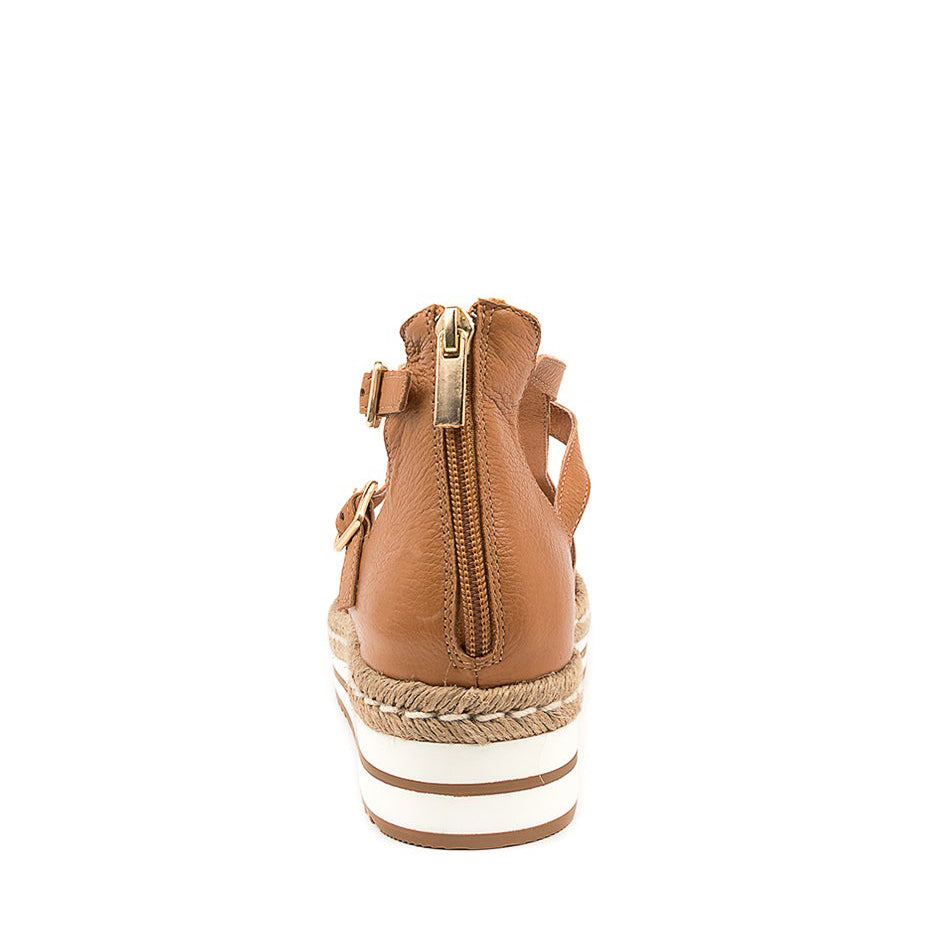 DJANGO & JULIETTE ALEXYS DK TAN