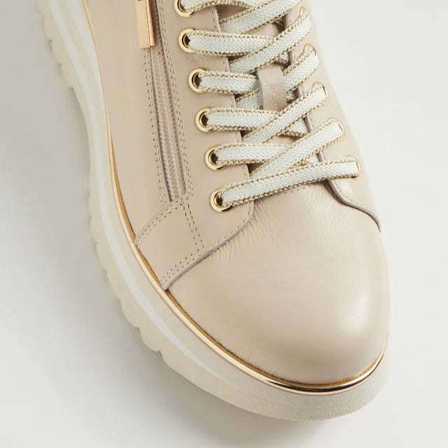 DJANGO & JULIETTE EAMMES MILK - Women Sneakers - Collective Shoes 