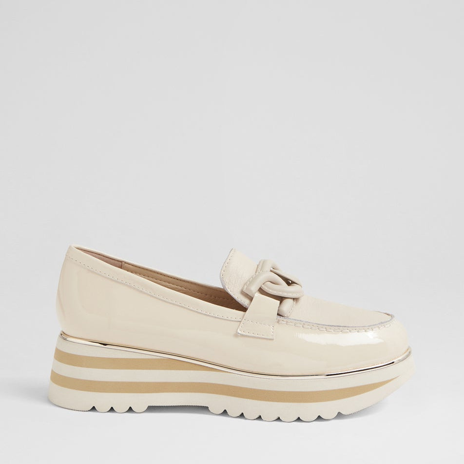 DJANGO & JULIETTE EAILA MILK PATENT - Women Loafers - Collective Shoes 