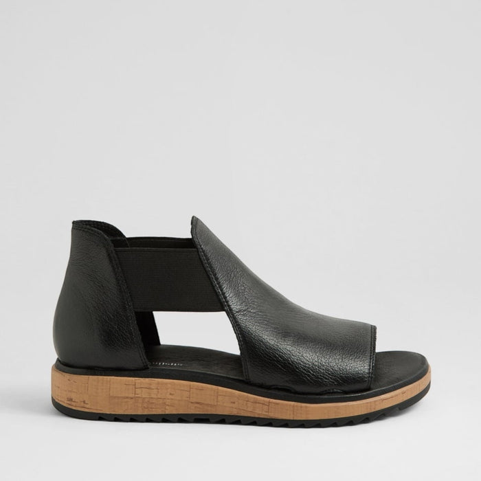 DJANGO & JULIETTE ODDAT BLACK GUM SOLE