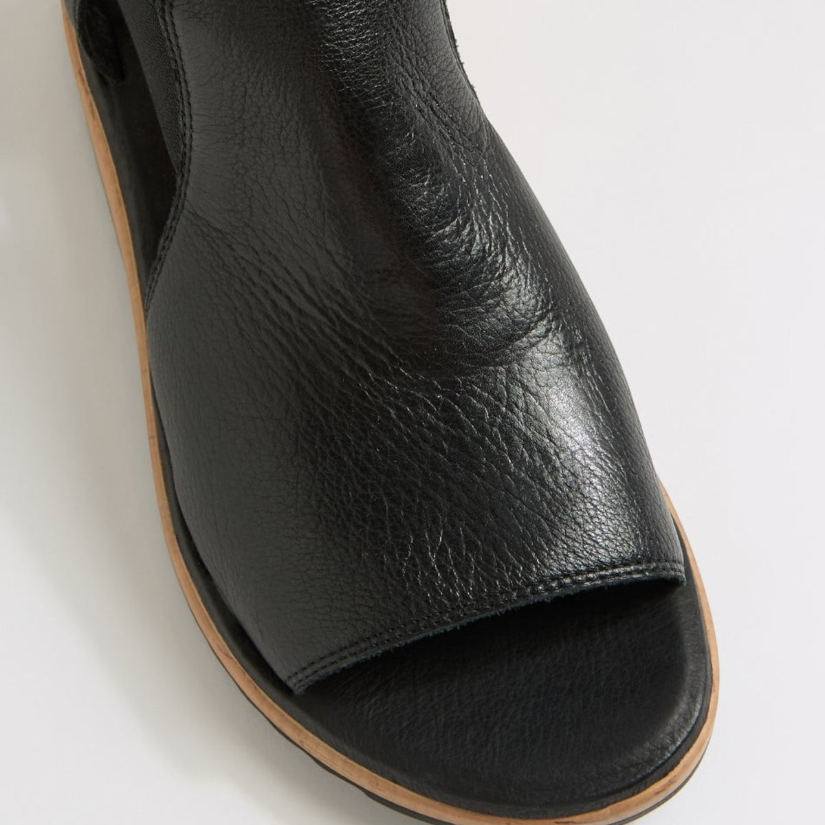 DJANGO & JULIETTE ODDAT BLACK GUM SOLE