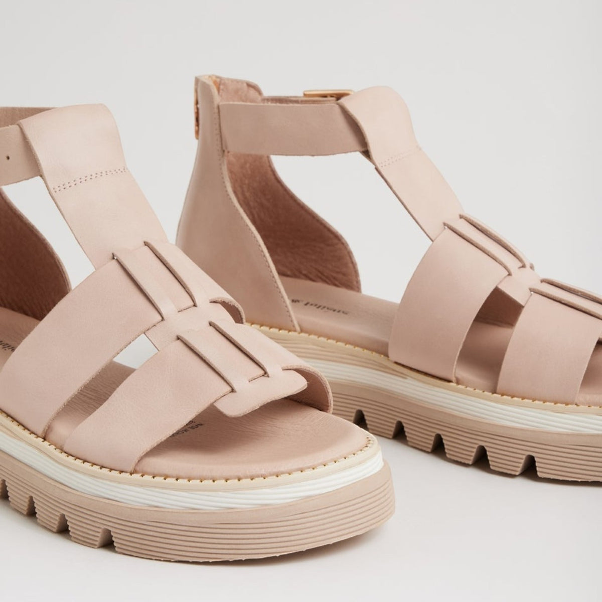 DJANGO & JULIETTE SLOANES ALMOND