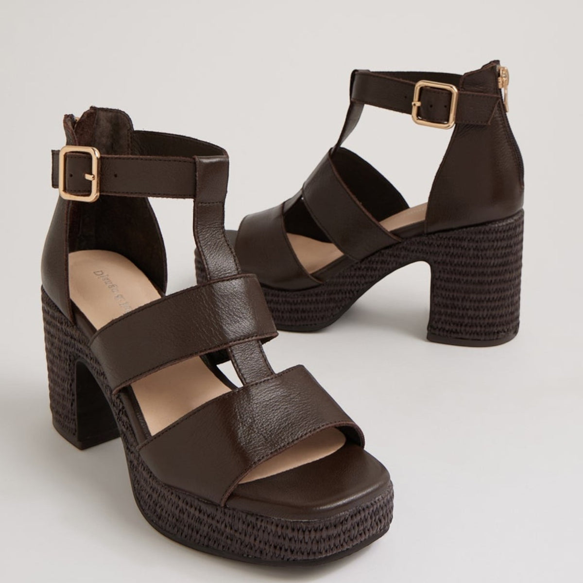 DJANGO & JULIETTE KOLAC CHOCO