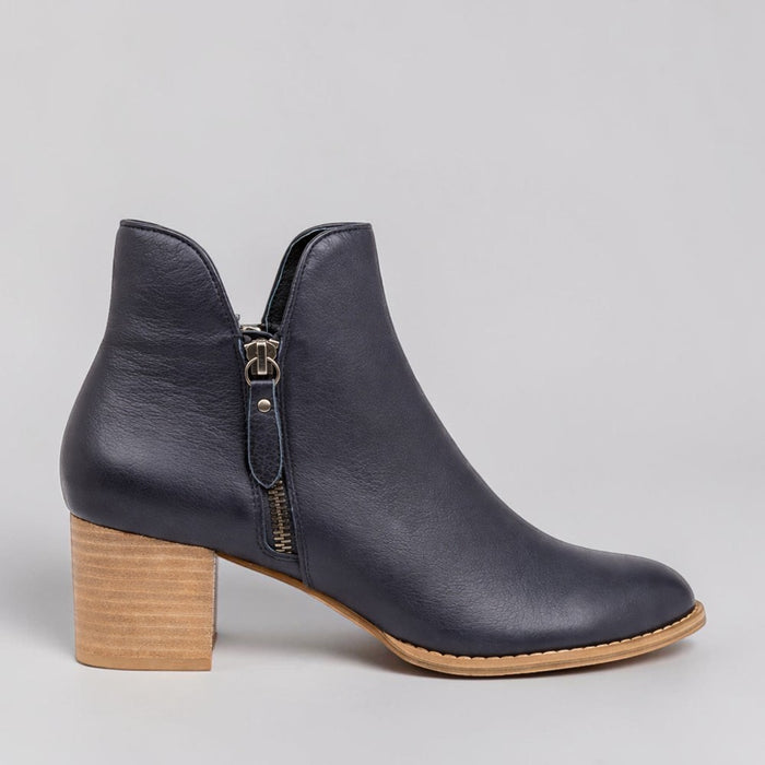 DJANGO & JULIETTE SHIANNELY NAVY - Women Boots - Collective Shoes 