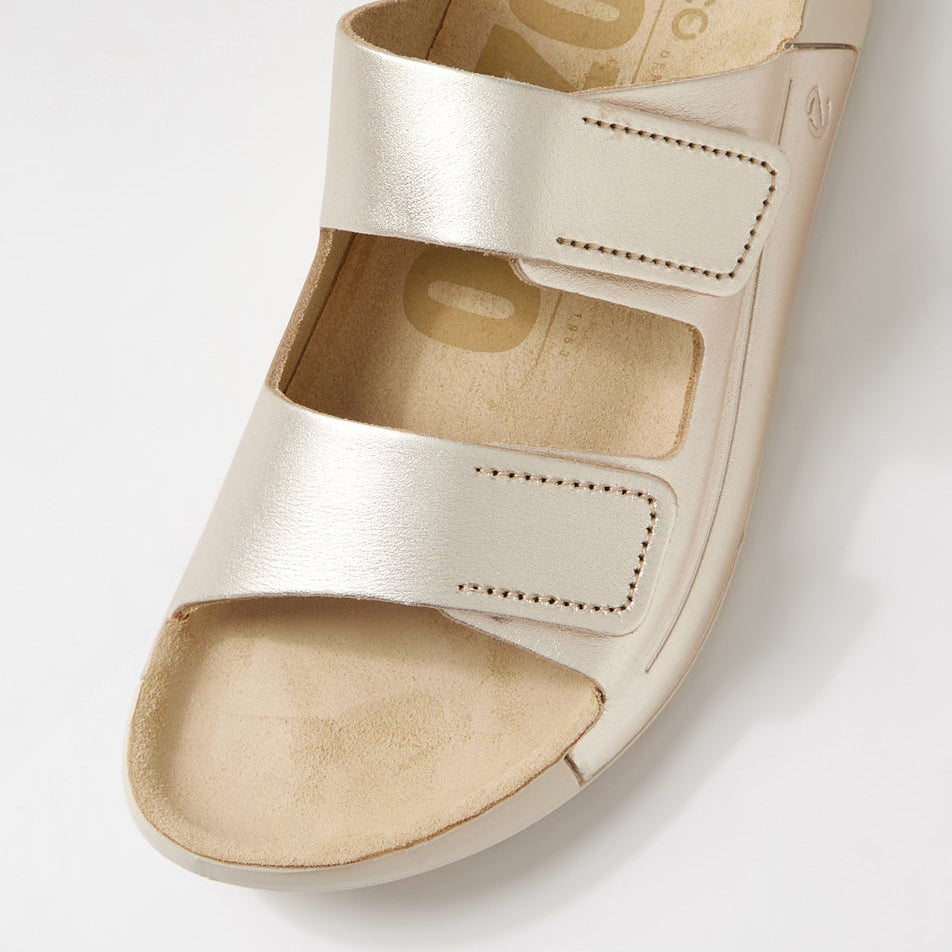 ECCO COZMO PURE WHITE GOLD FOIL - Women slippers - Collective Shoes 