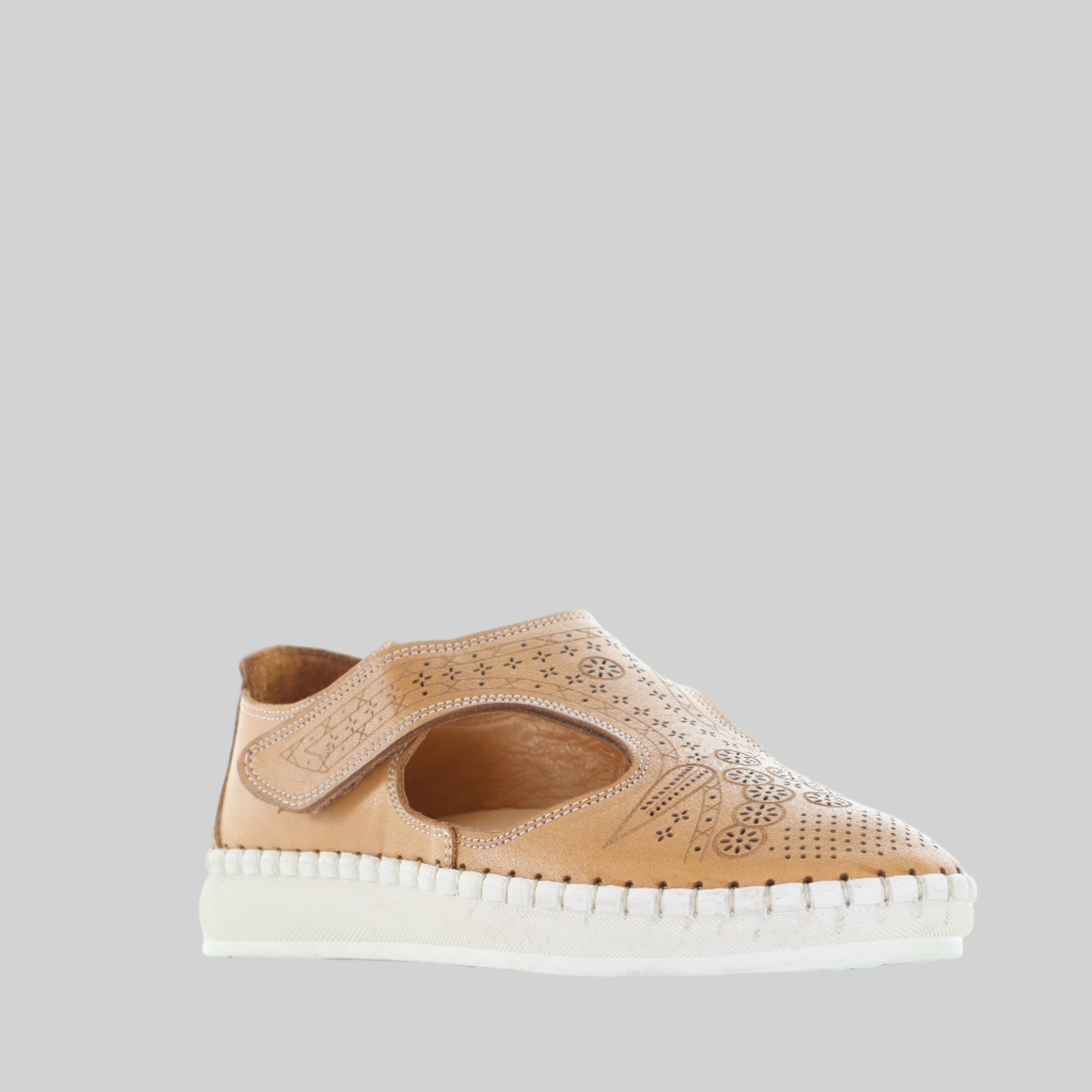 CABELLO WISH TAN - Women Sandals - Collective Shoes 
