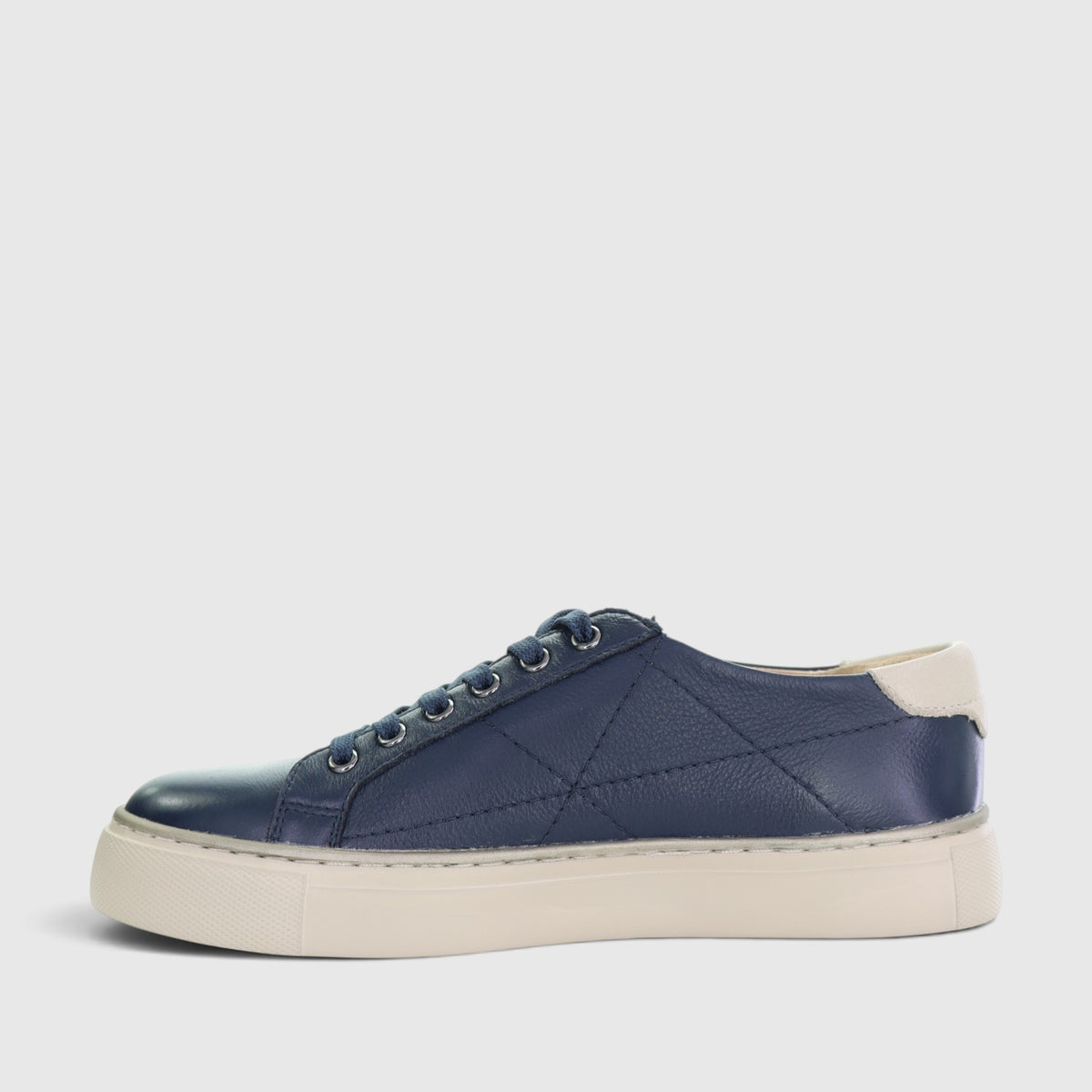 ZIERA PRYOR NAVY ALMOND