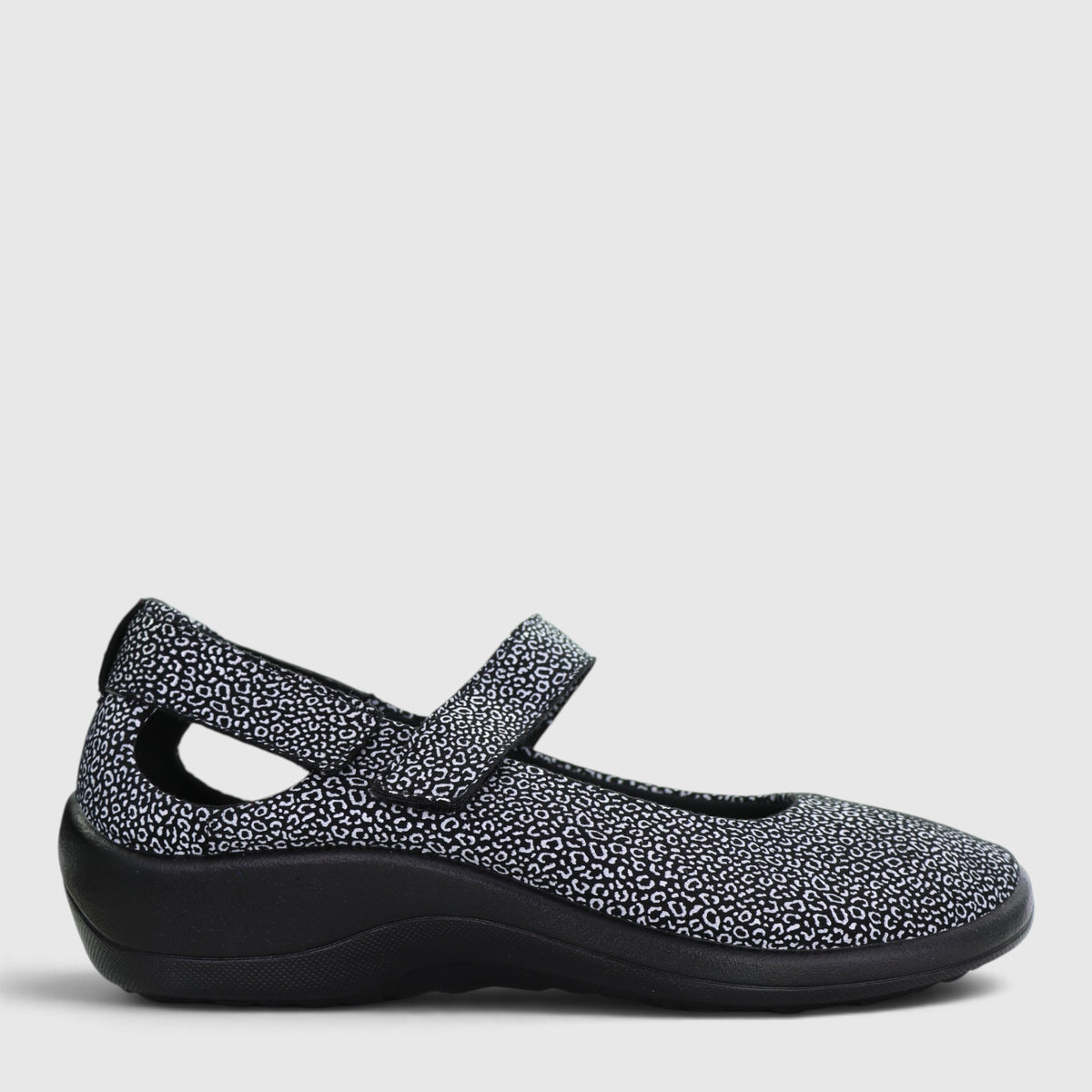 ARCOPEDICO MINAMI BLACK