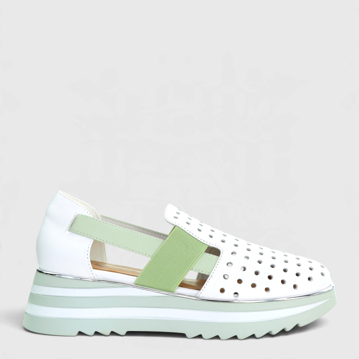 GELATO GAP WHITE/ BOC CHOY
