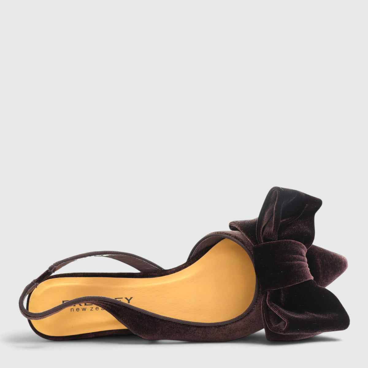 BRESLEY DARIO CHOCO SUEDE - Women Sandals - Collective Shoes 