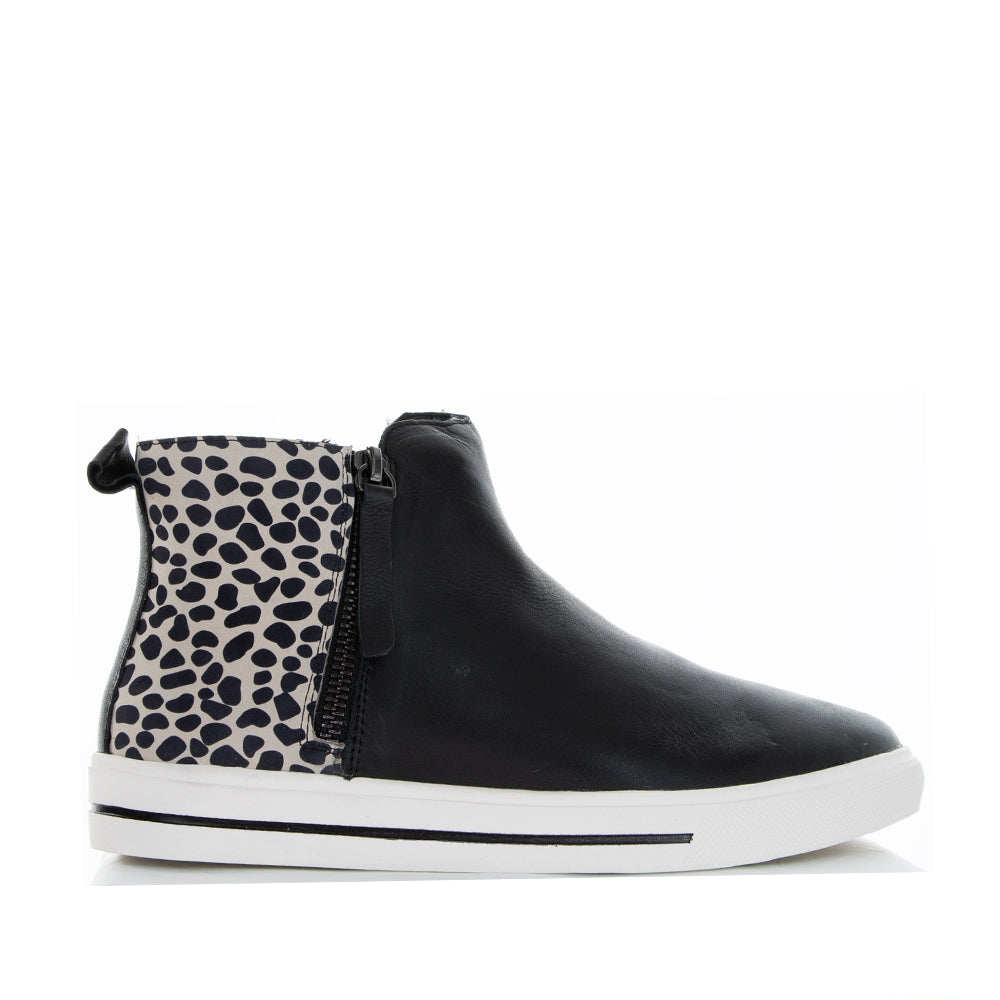 LESANSA INDO BLACK LEOPARD - Women Boots - Collective Shoes 