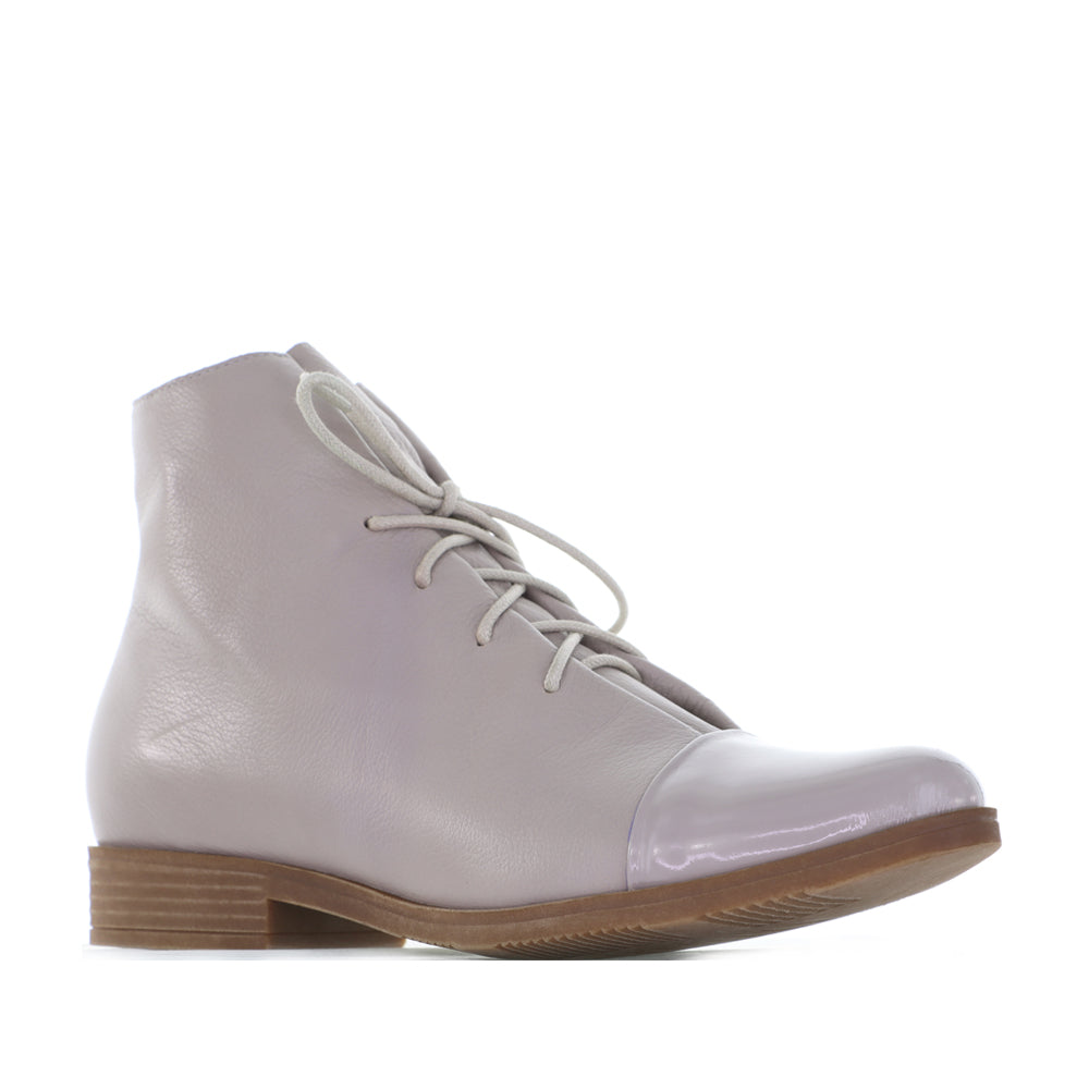 DJANGO & JULIETTE KINGFISH SMOKE PATENT - Women Boots - Collective Shoes 