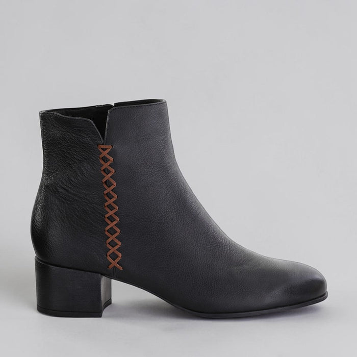 DJANGO & JULIETTE BELMONT BLACK COGNAC - Women Boots - Collective Shoes 