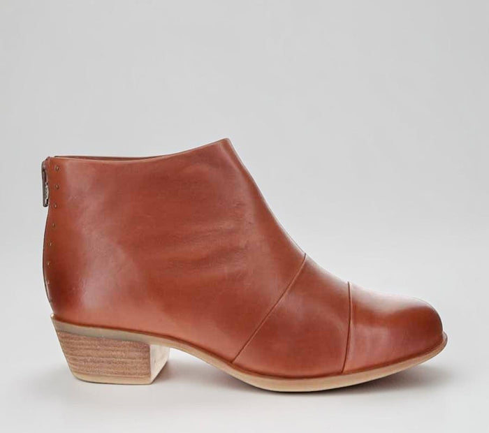 LE SANSA KERRY TAN - Women Boots - Collective Shoes 