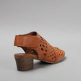 Load image into Gallery viewer, LE SANSA LORA TAN - Women Sandals - Collective Shoes 
