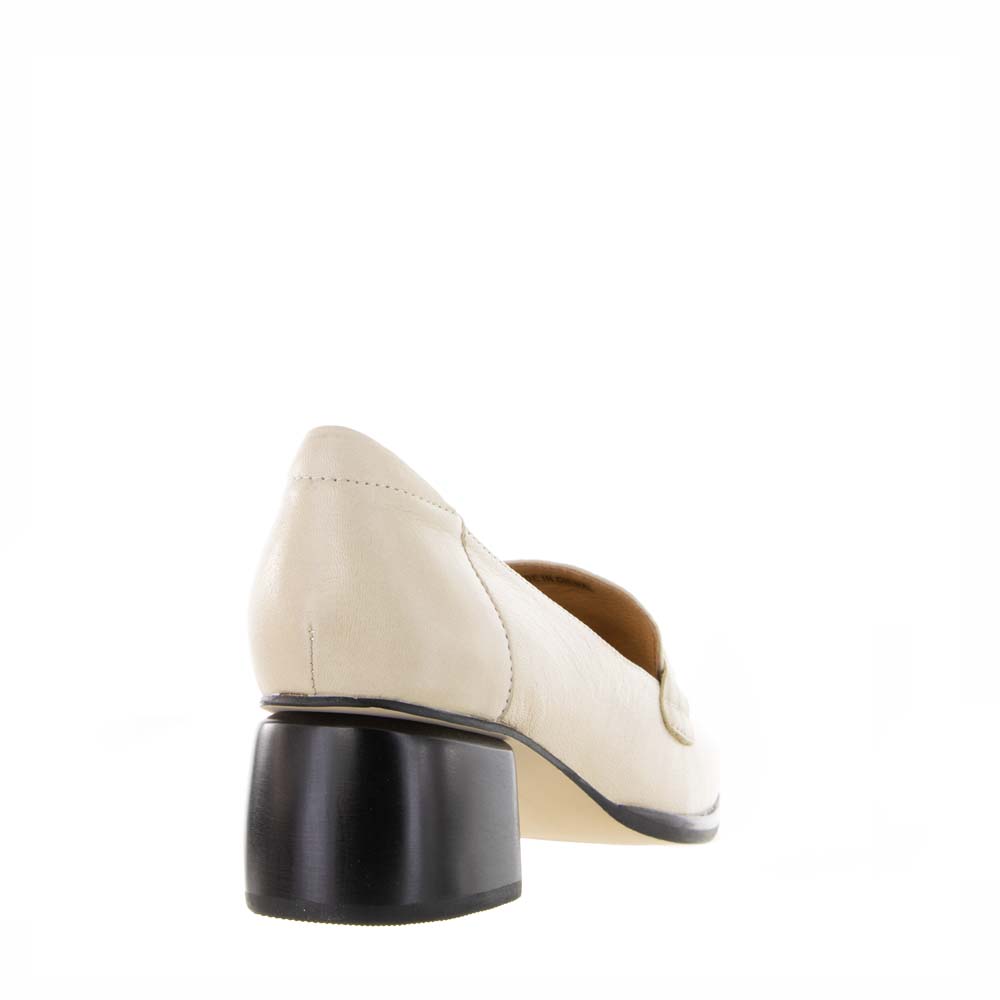 BRESLEY PADDLE SWAN - Women Loafers - Collective Shoes 