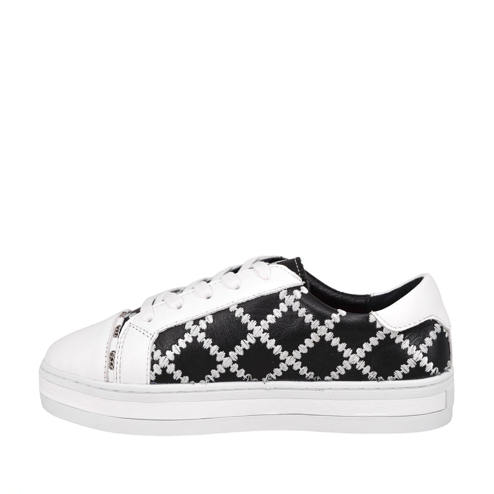 ALFIE & EVIE PLEAT WHITE BLACK - Women sneakers - Collective Shoes 