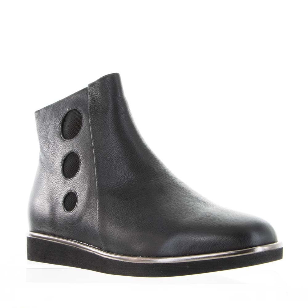 BELLE SCARPE RESOLUTE BLACK - Women Boots - Collective Shoes 