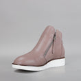 Load image into Gallery viewer, LE SANSA RONNIE TAUPE - Women Boots - Collective Shoes 
