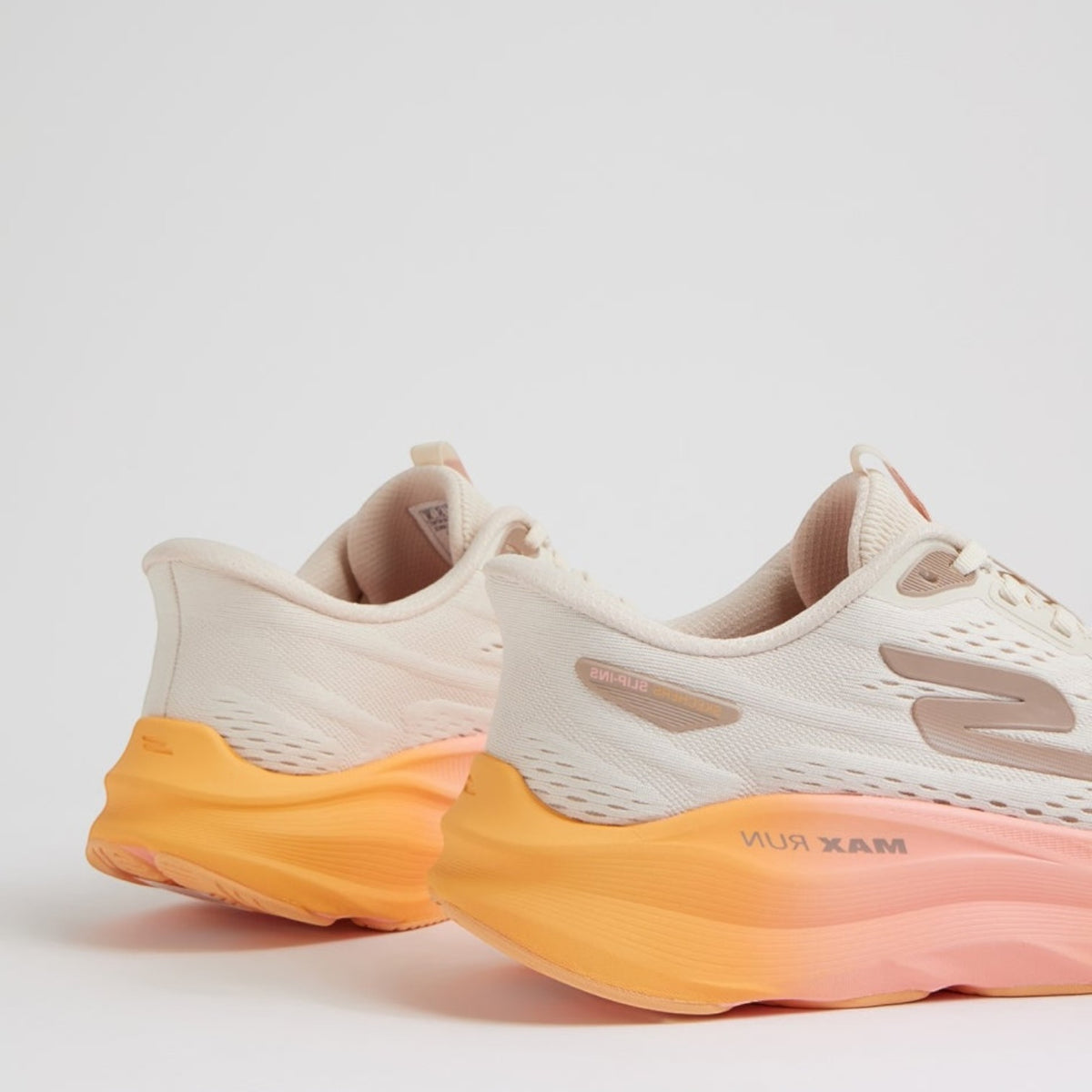 SKECHERS MAX RUN NATURAL MULTI