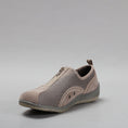 Load image into Gallery viewer, Sorrell Taupe - Women Casuals - Collective Shoes 
