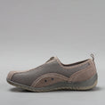 Load image into Gallery viewer, Sorrell Taupe - Women Casuals - Collective Shoes 
