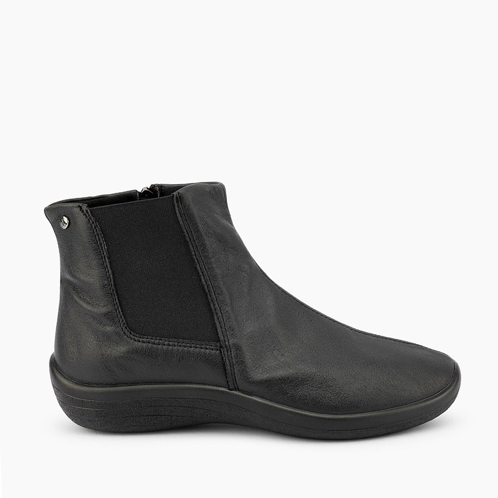 ARCOPEDICO TRAKAI BLACK - Women Boots - Collective Shoes 