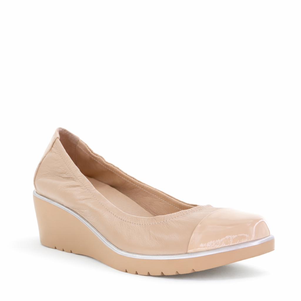 DJANGO & JULIETTE UDAXX CAFE PATENT - Women Slip-ons - Collective Shoes 