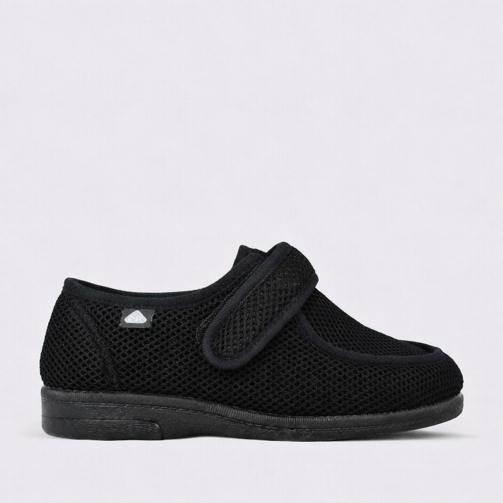 Wallaby Black Slipper - Women slippers - Collective Shoes 