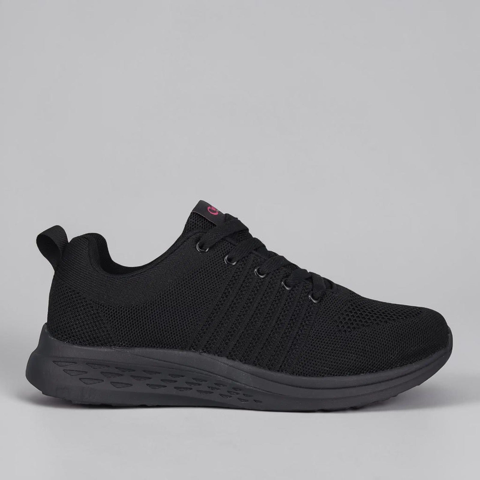 CABELLO WALKER BLACK - Women sneakers - Collective Shoes 