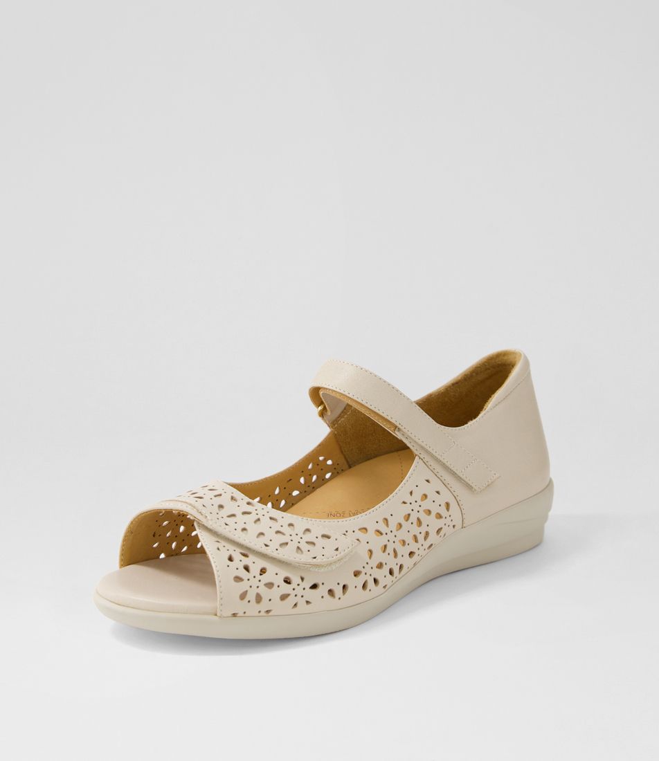 ZIERA DAFFODIL ALMOND - Women Sandals - Collective Shoes 
