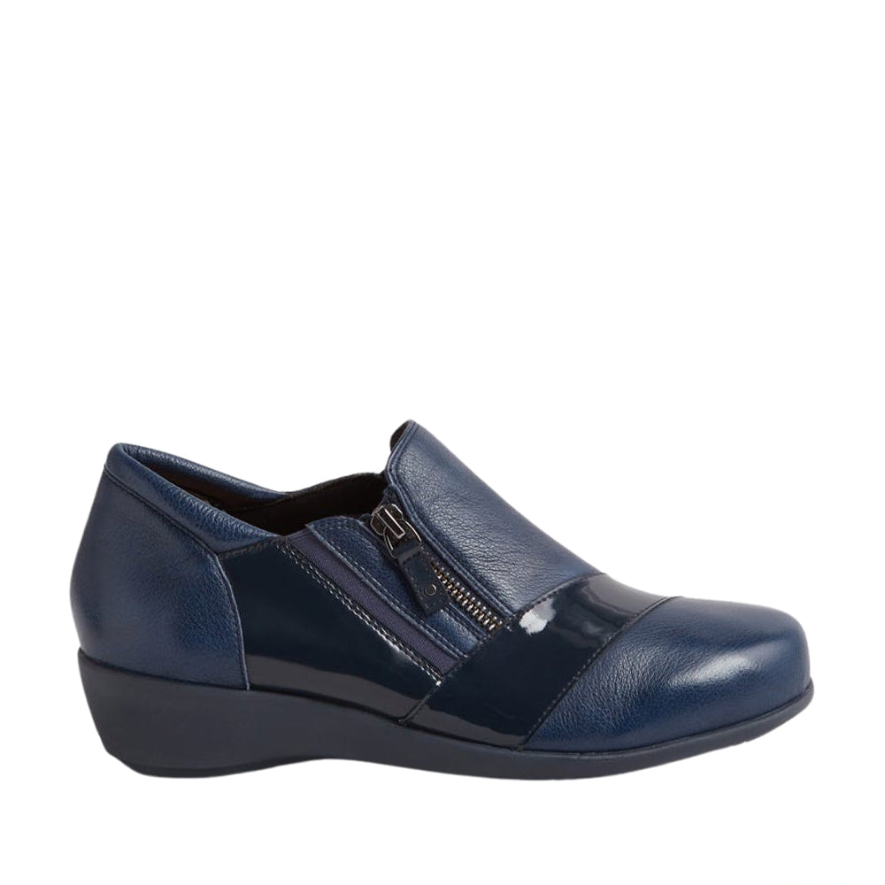 ZIERA SAGE NAVY PATENT - Women Slip-ons - Collective Shoes 