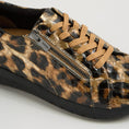 Load image into Gallery viewer, ZIERA SOLAR LEOPARD - Women sneakers - Collective Shoes 

