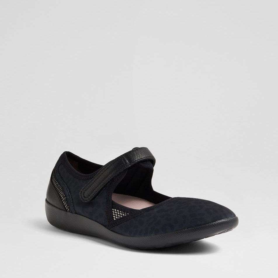 ZIERA USHERY BLACK LEOPARD - Women Casuals - Collective Shoes 