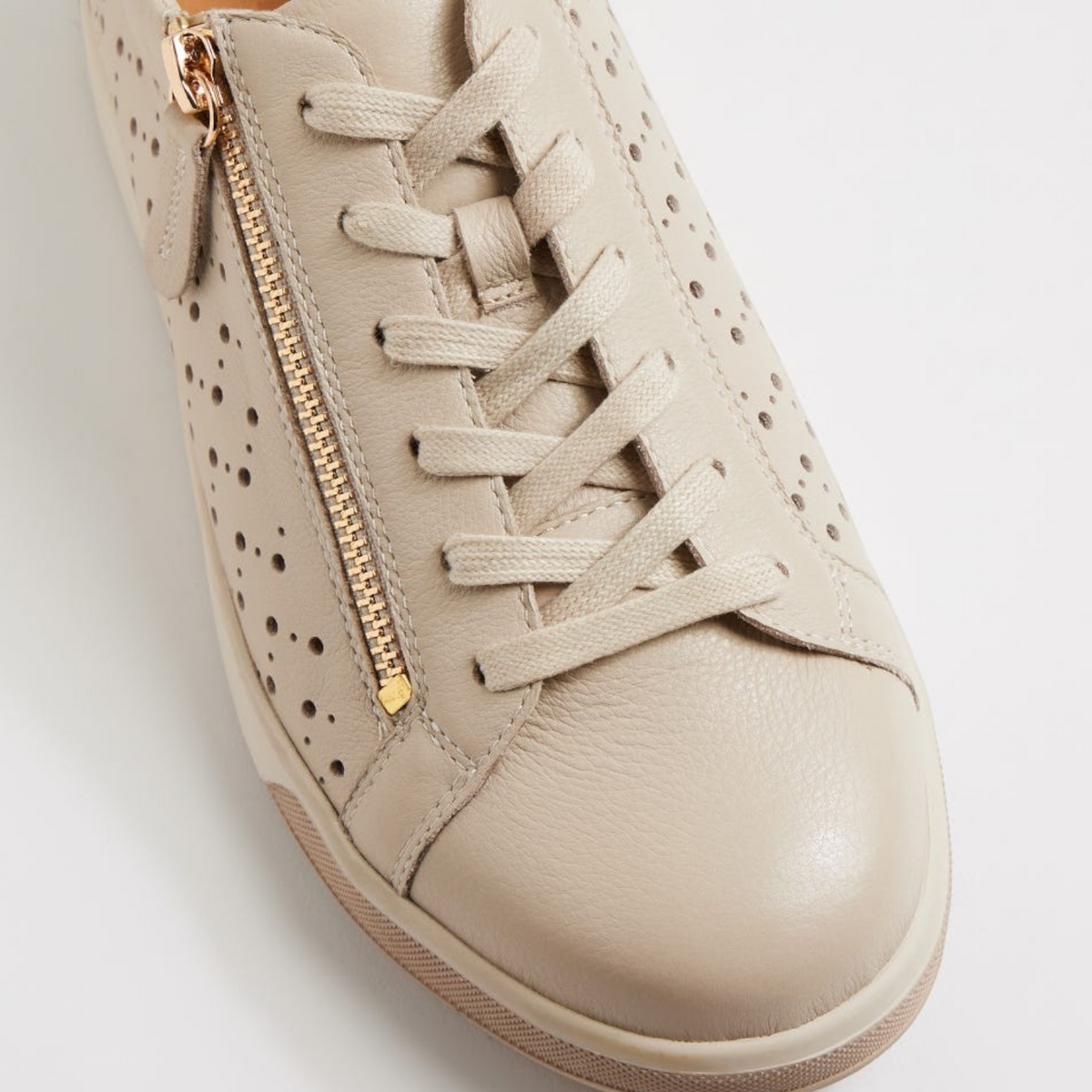 ZIERA AURIE ALMOND CAMEL