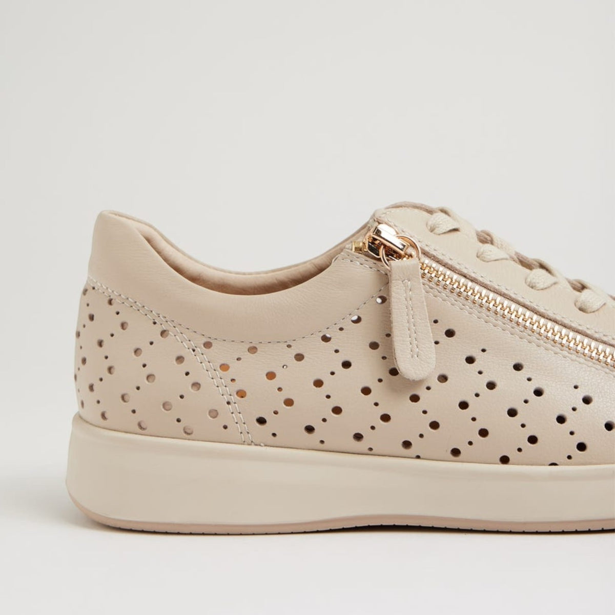 ZIERA AURIE ALMOND CAMEL
