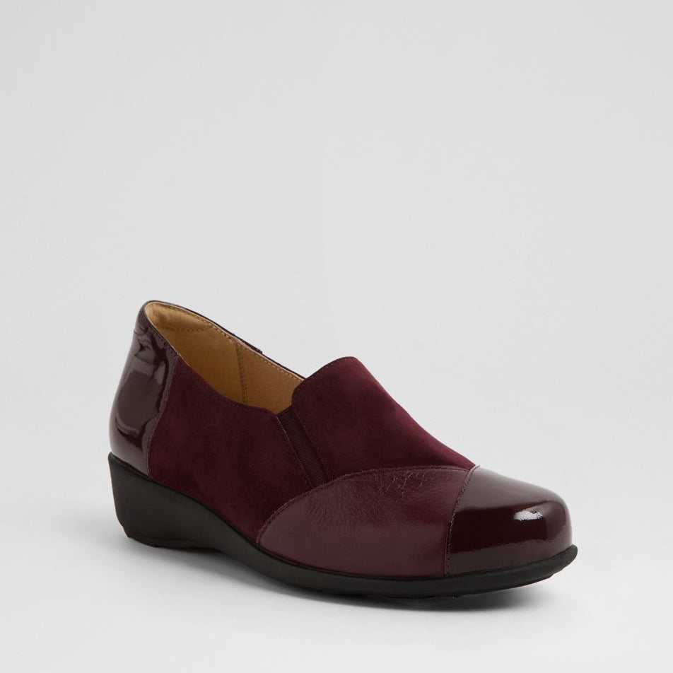 ZIERA SWISSH BURGUNDY MIX - Women Slip-ons - Collective Shoes 
