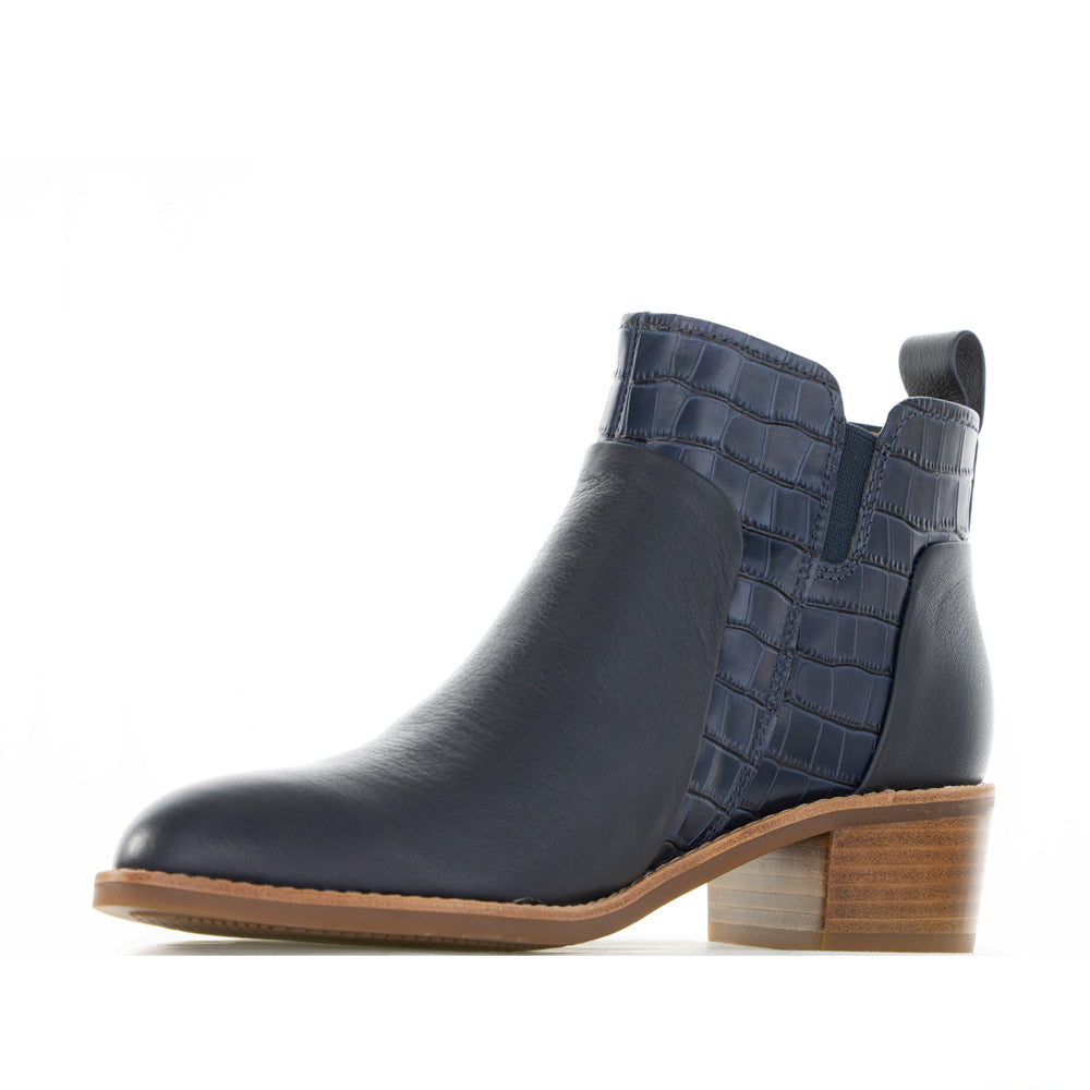 HUSH PUPPIES AIRES MIDNIGHT