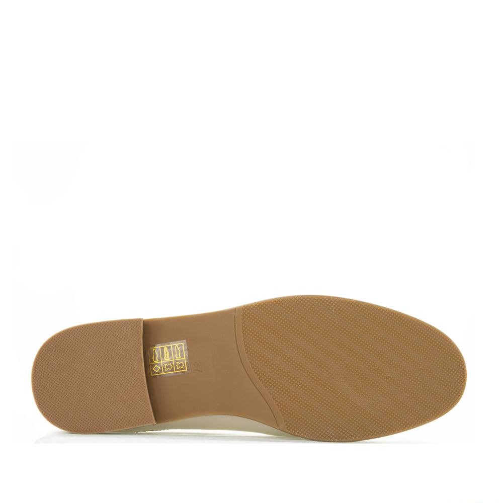 BRESLEY ALPOPO NUDE PATENT - Women Loafers - Collective Shoes 