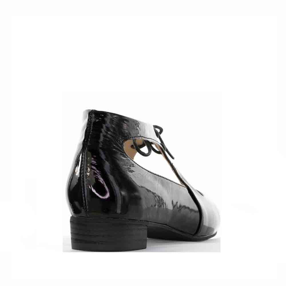 LESANSA BOSS BLACK PATENT - Women Sandals - Collective Shoes 