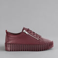 Load image into Gallery viewer, DJANGO & JULIETTE BUMP BURGUNDY LEATHER - Women sneakers - Collective Shoes 
