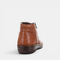 Load image into Gallery viewer, CABELLO 5250-27 TAN CRINKLE
