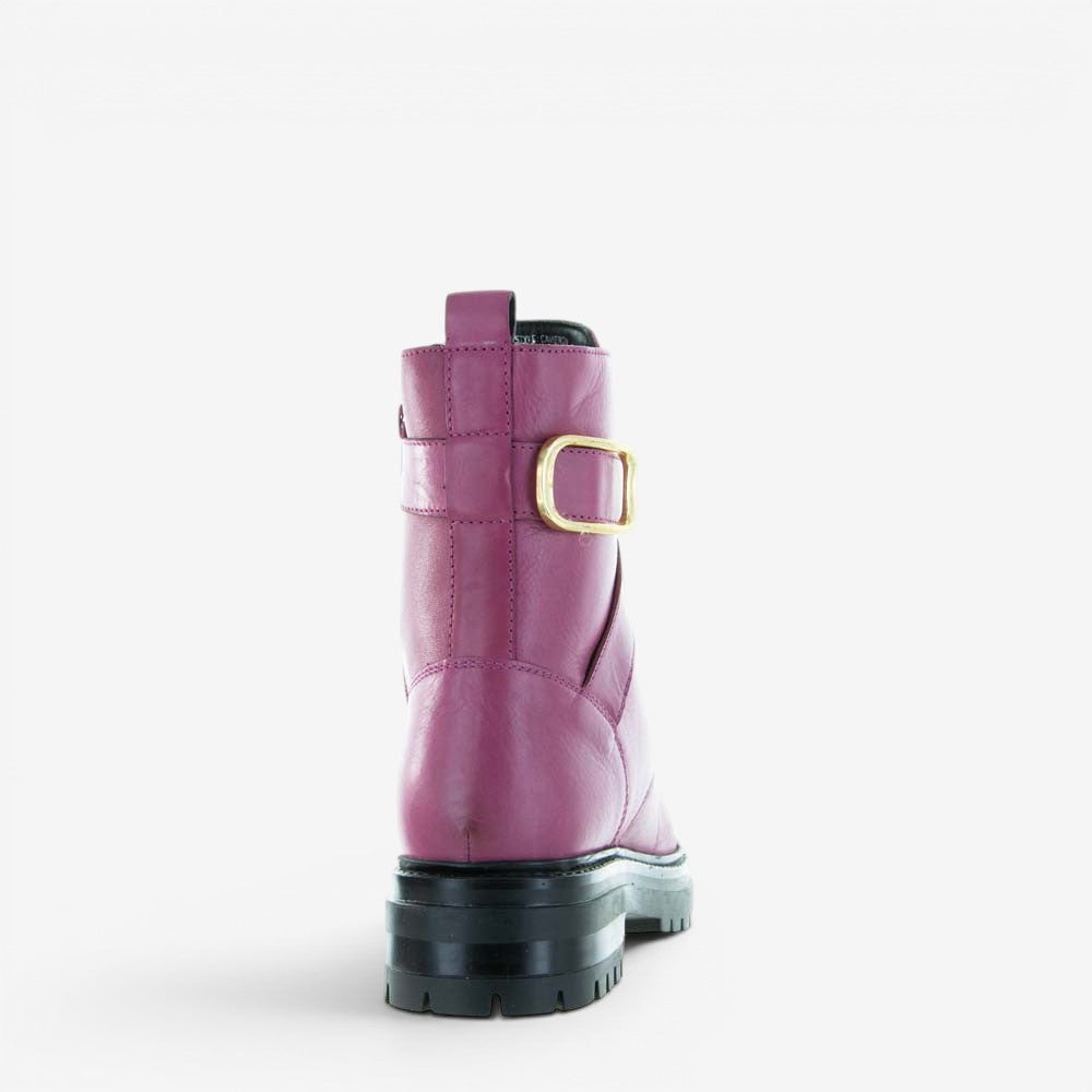LE SANSA CAMERAN HOT PINK