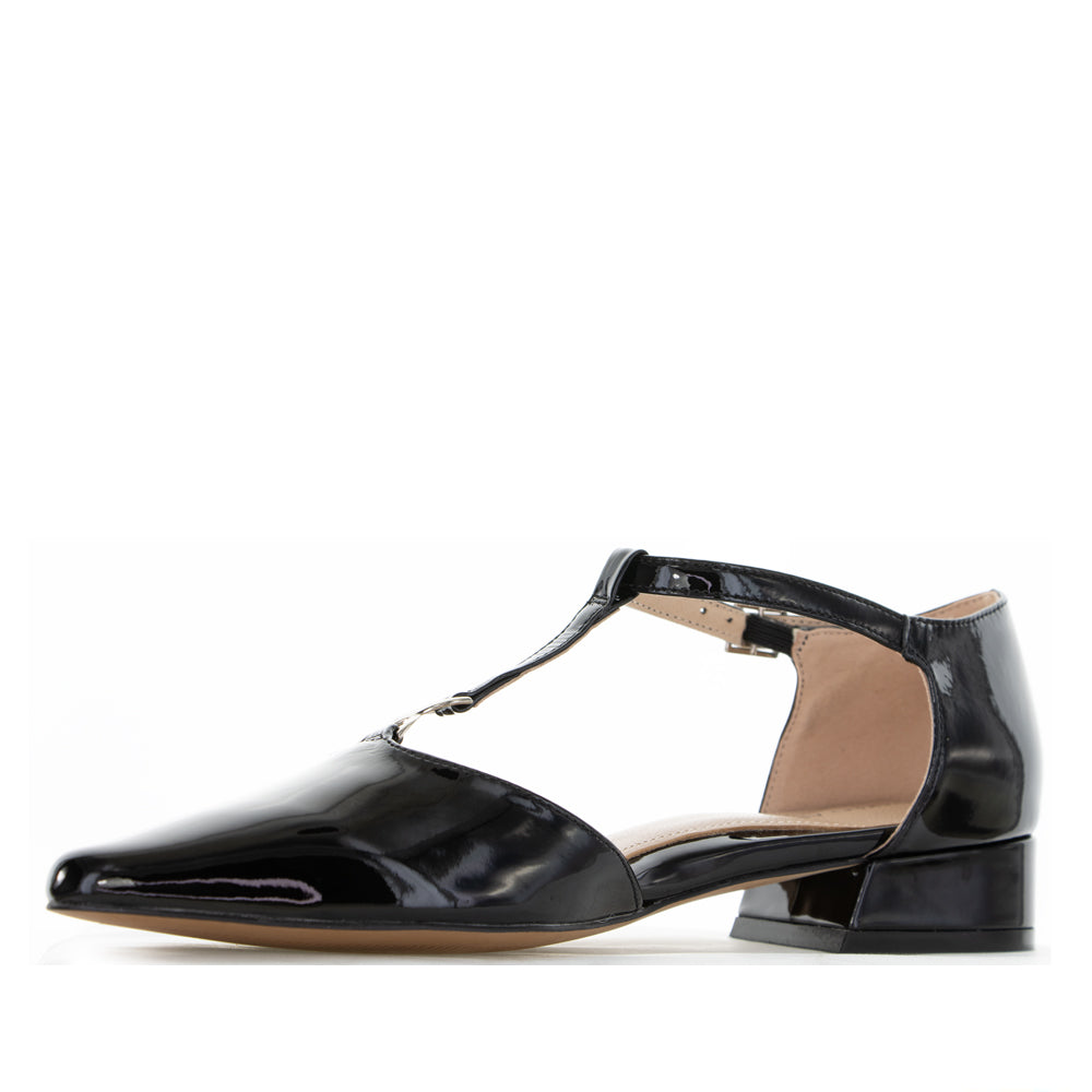 NAKED ARCHES CAPITAL BLACK