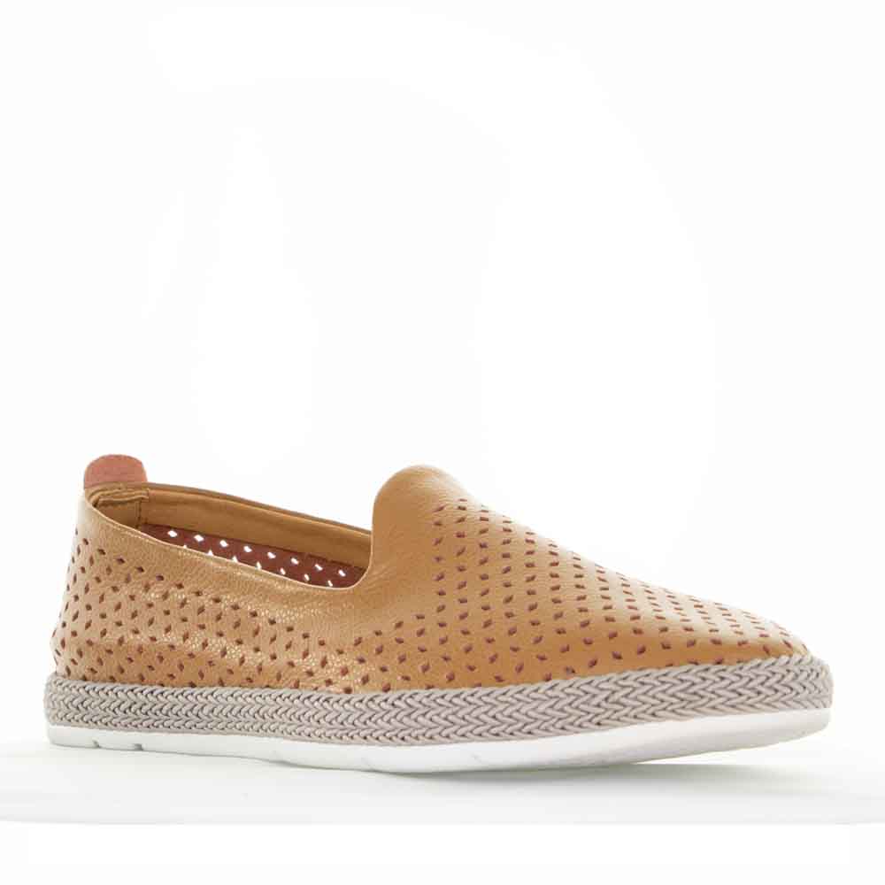 Remi Tan - Women Casuals - Collective Shoes 