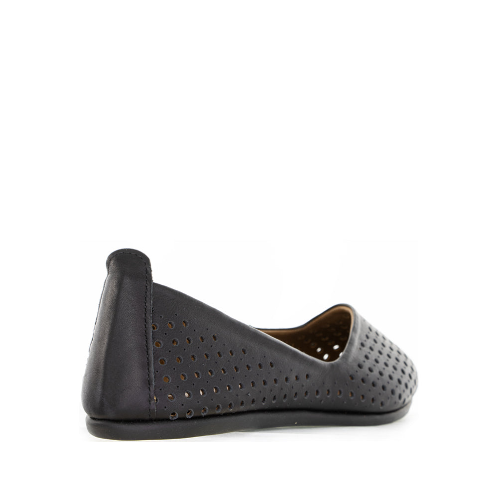LE SANSA CHENGDU BLACK - Women Loafers - Collective Shoes 