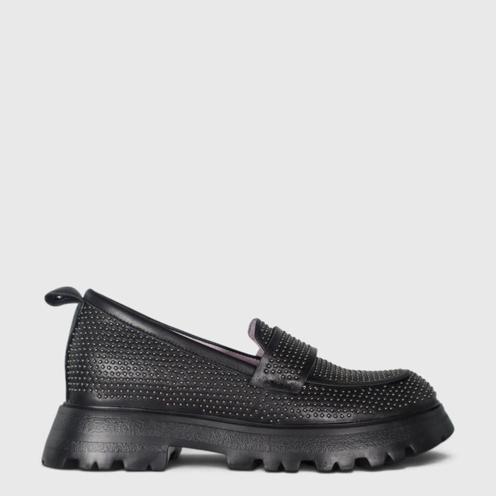 MINX CHIEF BLACK PIN STUDS