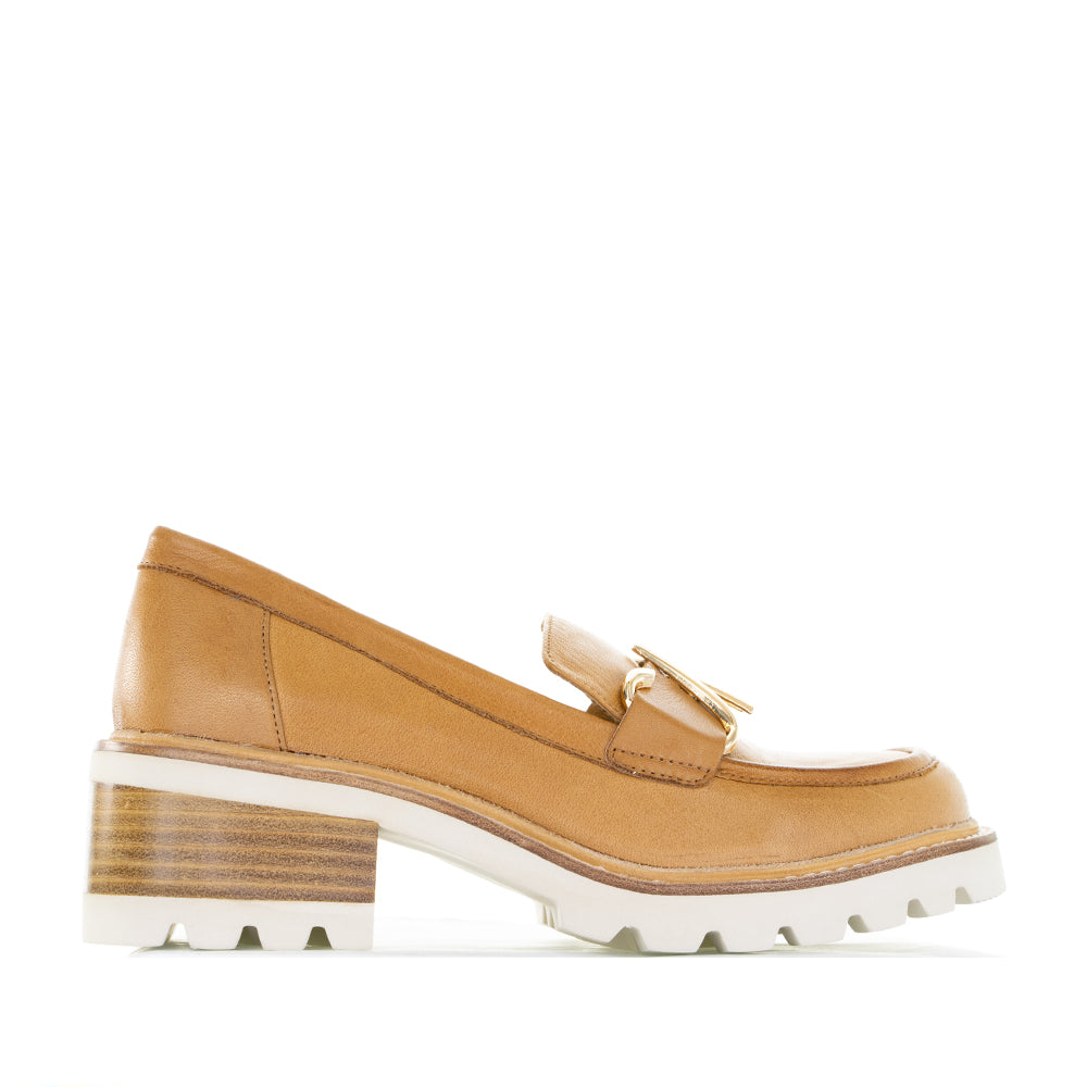 BRESLEY DYLAN COGNAC - Women Loafers - Collective Shoes 