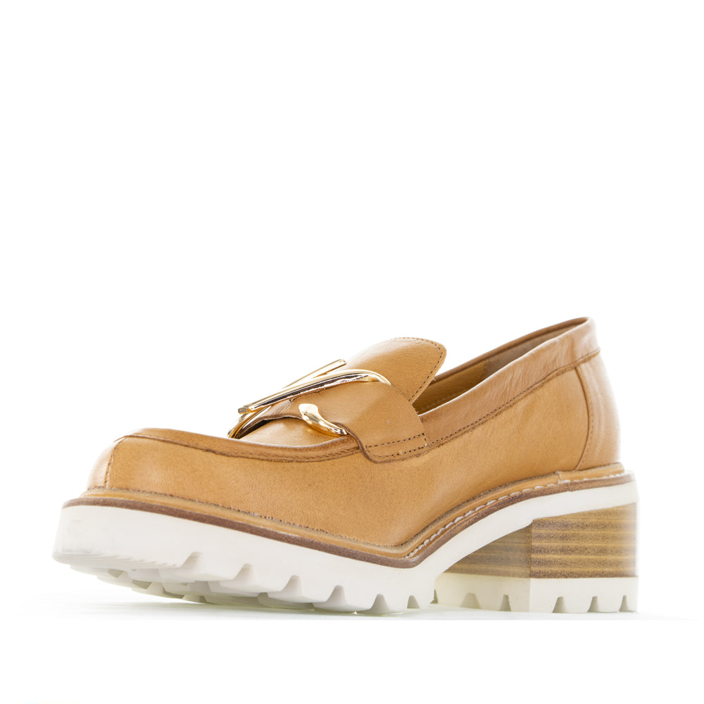 BRESLEY DYLAN COGNAC - Women Loafers - Collective Shoes 