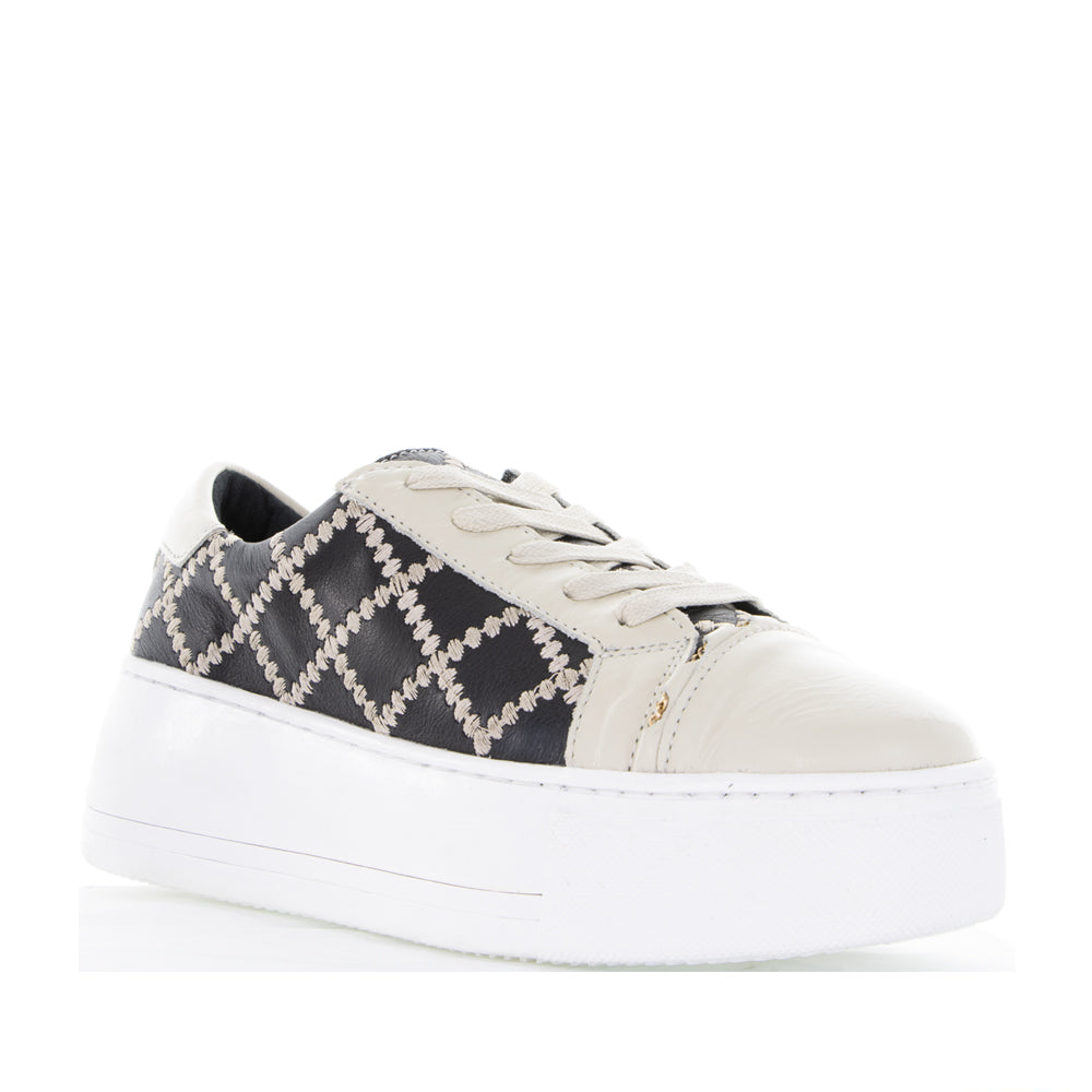 ALFIE & EVIE FRANKIE ECRU PAT - Women sneakers - Collective Shoes 